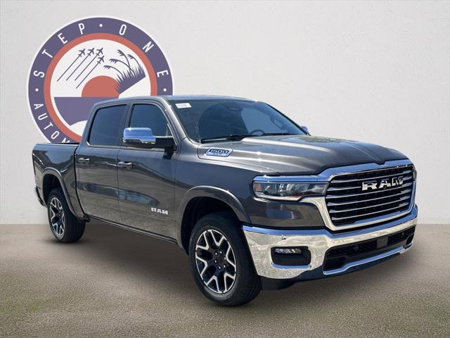 2025 RAM Ram 1500 RAM 1500 LARAMIE CREW CAB 4X2 57 BOX