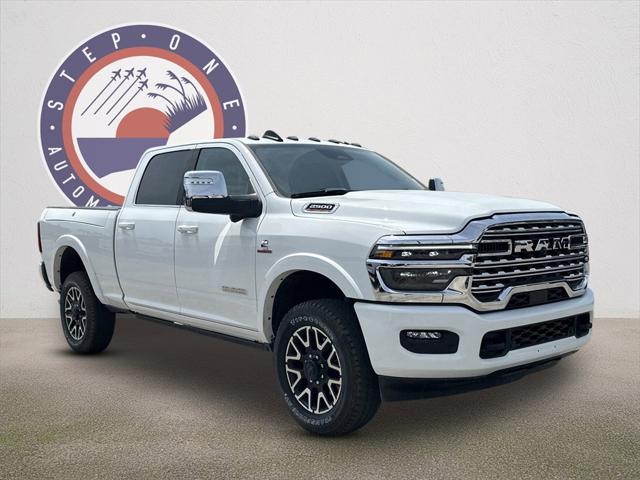 2025 RAM Ram 2500 RAM 2500 LIMITED LONGHORN CREW CAB 4X4 64 BOX
