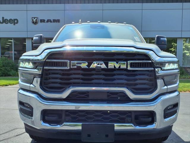 2025 RAM Ram 2500 RAM 2500 TRADESMAN CREW CAB 4X4 64 BOX