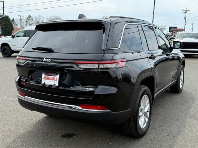 2025 Jeep Grand Cherokee GRAND CHEROKEE LAREDO X 4X4