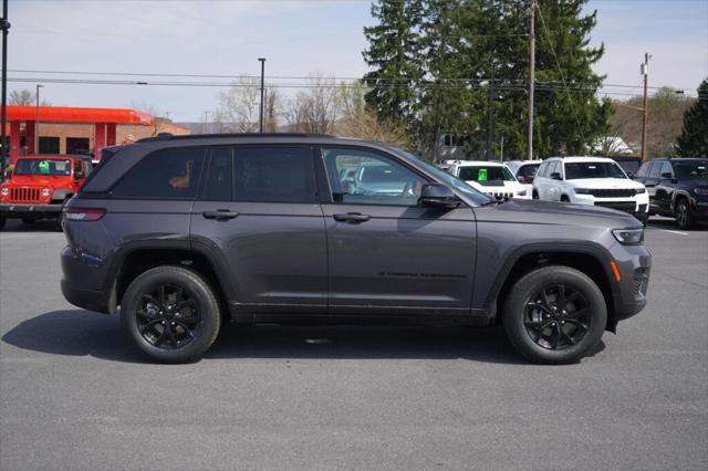 2025 Jeep Grand Cherokee GRAND CHEROKEE ALTITUDE 4X4