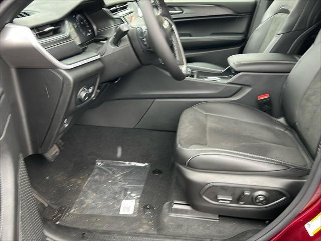 2025 Jeep Grand Cherokee GRAND CHEROKEE ALTITUDE 4X4