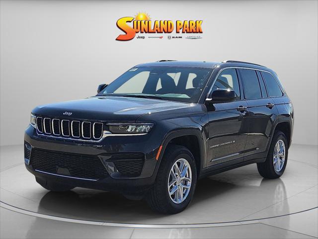 2025 Jeep Grand Cherokee GRAND CHEROKEE LAREDO X 4X4