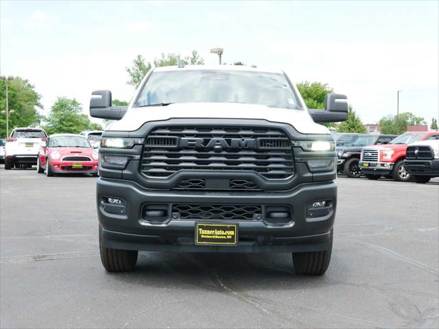 2025 RAM Ram 3500 RAM 3500 TRADESMAN CREW CAB 4X4 64 BOX