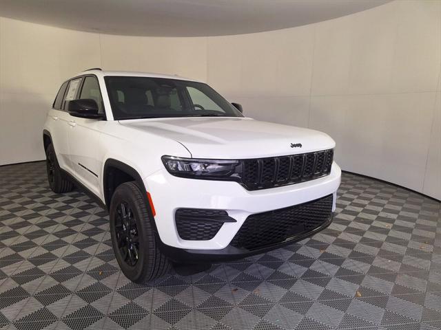 2025 Jeep Grand Cherokee GRAND CHEROKEE ALTITUDE 4X4