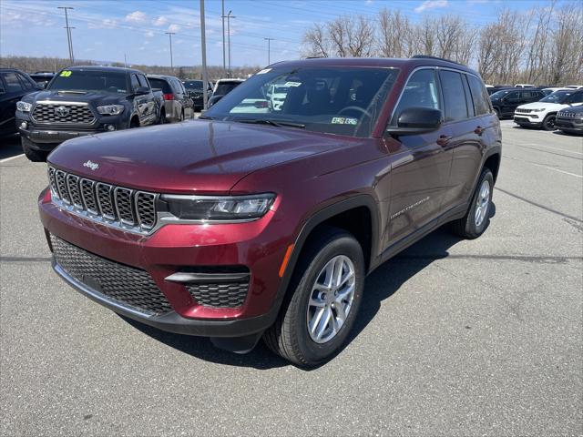 2025 Jeep Grand Cherokee GRAND CHEROKEE LAREDO X 4X4