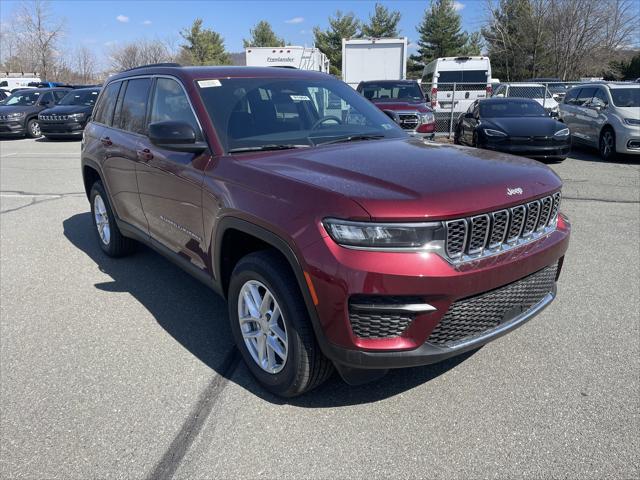 2025 Jeep Grand Cherokee GRAND CHEROKEE LAREDO X 4X4