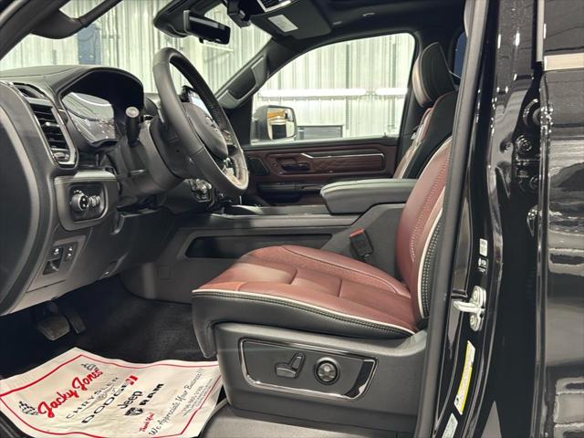 2025 RAM Ram 1500 RAM 1500 LIMITED CREW CAB 4X4 64 BOX