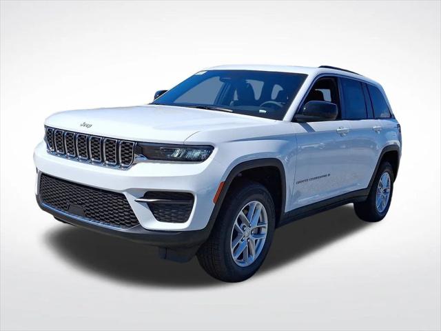 2025 Jeep Grand Cherokee GRAND CHEROKEE LAREDO X 4X4