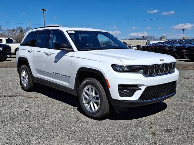 2025 Jeep Grand Cherokee GRAND CHEROKEE LAREDO X 4X4