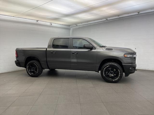 2025 RAM Ram 1500 RAM 1500 WARLOCK CREW CAB 4X4 57 BOX