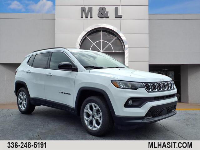 2025 Jeep Compass COMPASS LATITUDE 4X4