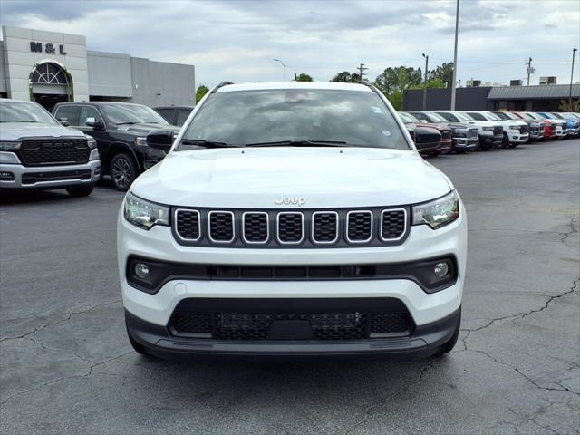 2025 Jeep Compass COMPASS LATITUDE 4X4