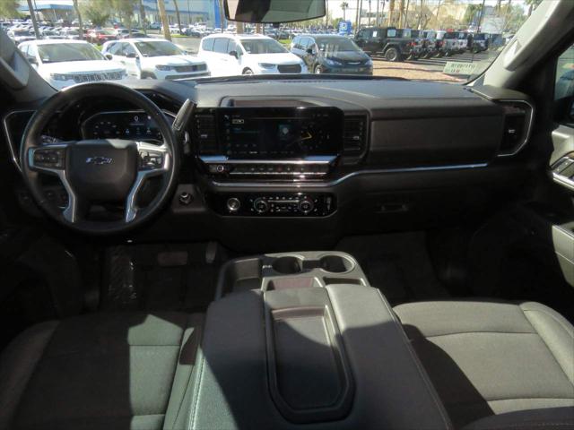 2023 Chevrolet Silverado 1500 4WD Crew Cab Standard Bed RST