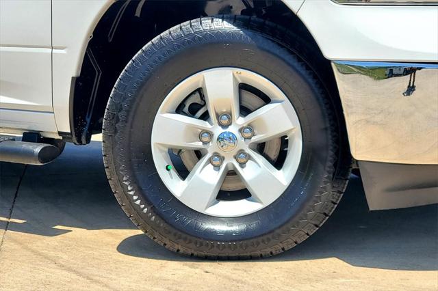 2022 RAM 1500 Classic SLT Crew Cab 4x4 57 Box