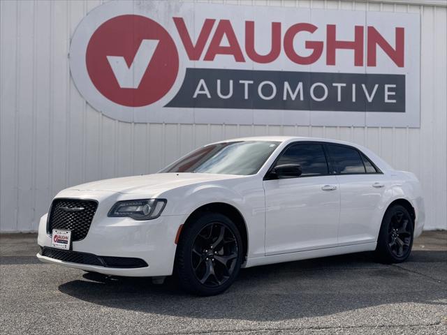 2022 Chrysler 300 Touring