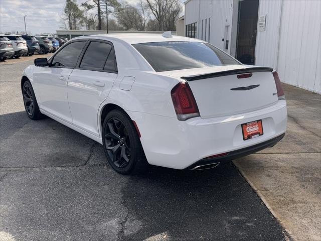 2022 Chrysler 300 Touring