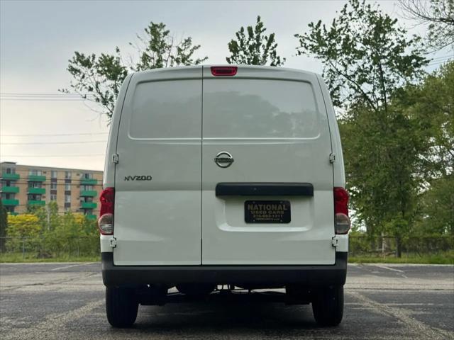 2013 Nissan NV200 S