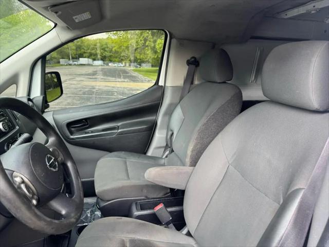 2013 Nissan NV200 S