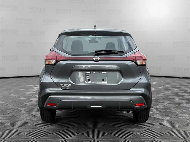 2024 Nissan Kicks S Xtronic CVT
