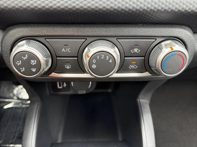 2024 Nissan Kicks S Xtronic CVT