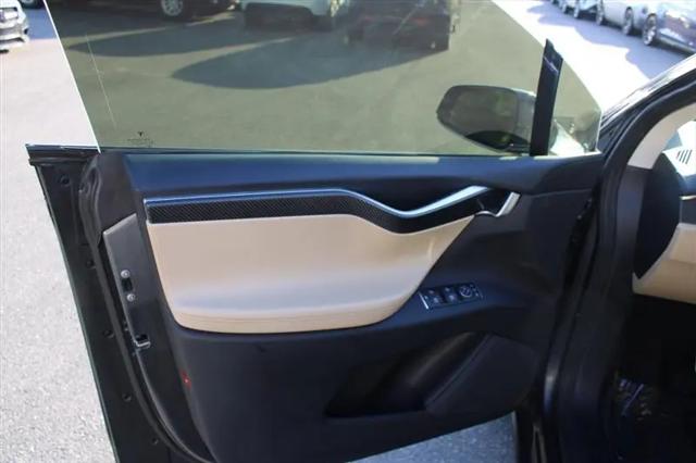 2016 Tesla Model X 75D