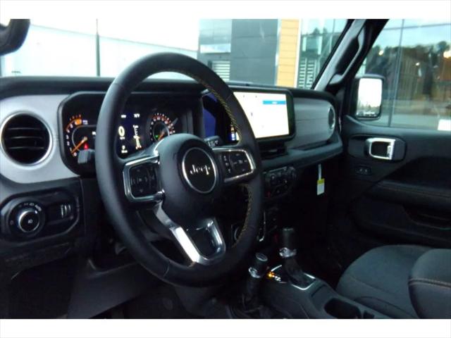 2025 Jeep Wrangler 4-Door Sahara 4x4