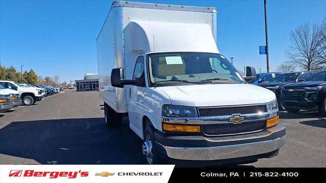 2025 Chevrolet Express Cutaway Work Van