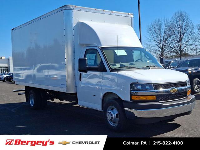 2025 Chevrolet Express Cutaway Work Van
