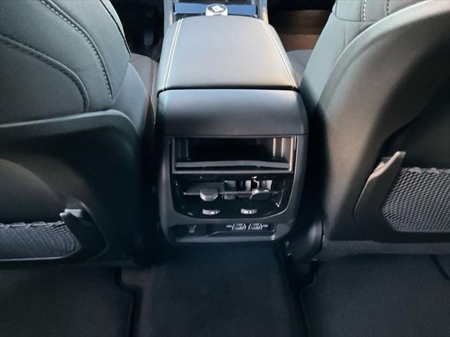 2025 Jeep Grand Cherokee Laredo X 4x4