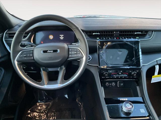 2025 Jeep Grand Cherokee Laredo X 4x4