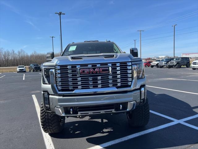 2024 GMC Sierra 2500HD 4WD Crew Cab Standard Bed Denali