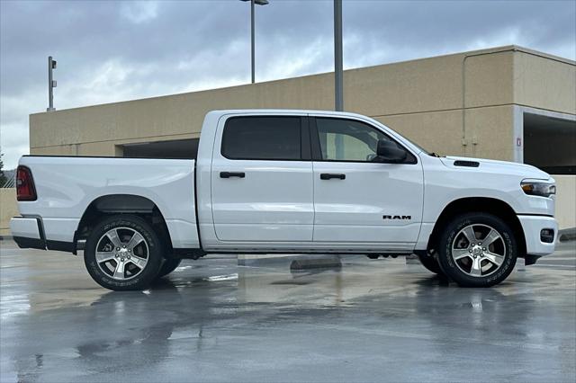 2025 RAM Ram 1500 RAM 1500 TRADESMAN CREW CAB 4X2 57 BOX