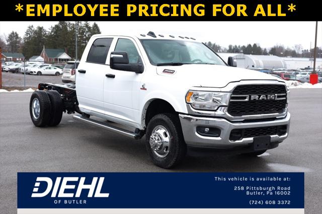 2024 RAM Ram 3500 Chassis Cab RAM 3500 TRADESMAN CREW CAB CHASSIS 4X4 60 CA