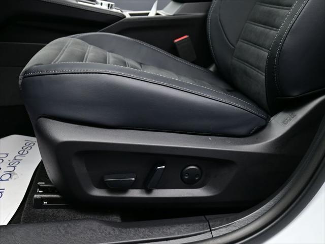 2025 Mitsubishi Outlander PHEV SE S-AWC