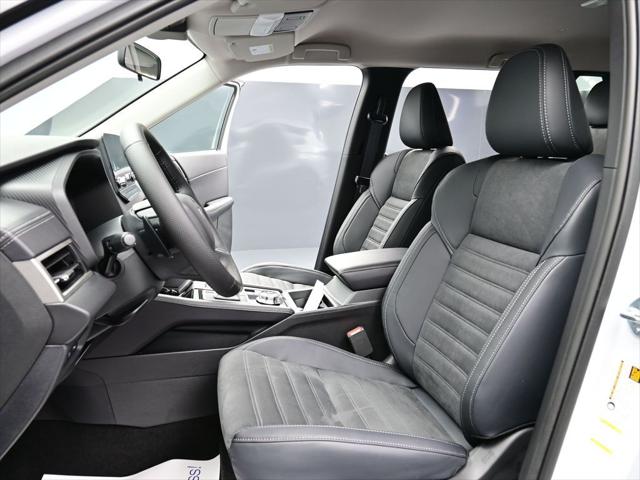 2025 Mitsubishi Outlander PHEV SE S-AWC
