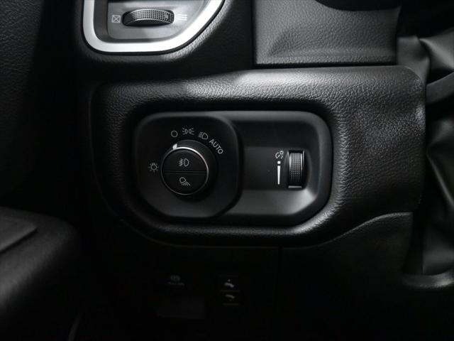2023 Ram 1500 Big Horn Crew Cab 4x4 5'7" Box
