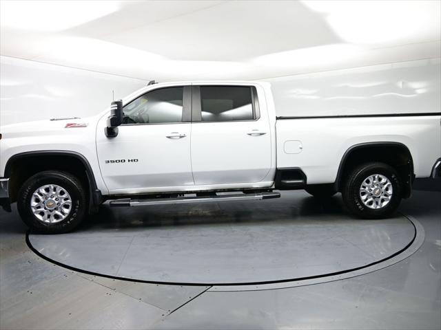 2022 Chevrolet Silverado 3500HD 4WD Crew Cab Standard Bed LT
