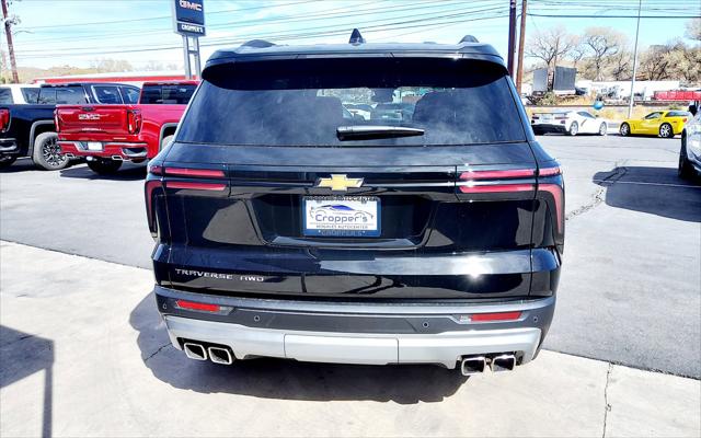 2025 Chevrolet Traverse AWD LT