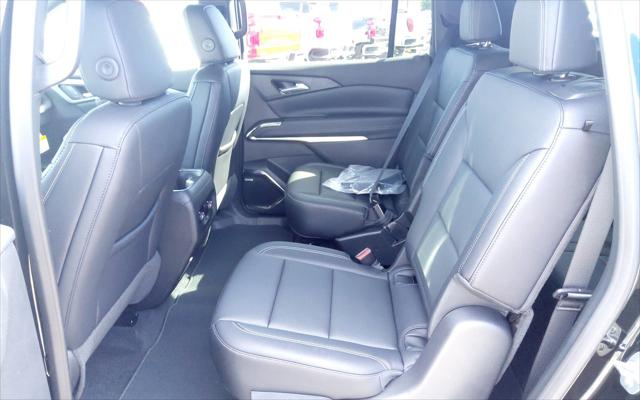 2025 Chevrolet Traverse AWD LT