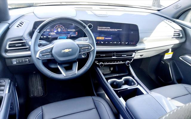 2025 Chevrolet Traverse AWD LT