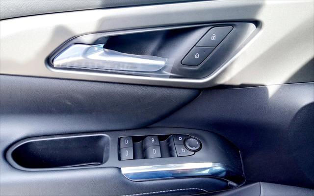 2025 Chevrolet Traverse AWD LT