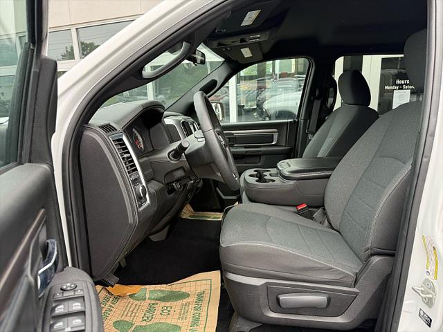 2024 Ram 1500 Classic Warlock Crew Cab 4x4 5'7" Box