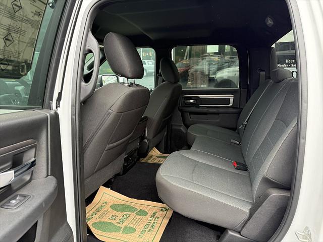 2024 Ram 1500 Classic Warlock Crew Cab 4x4 5'7" Box