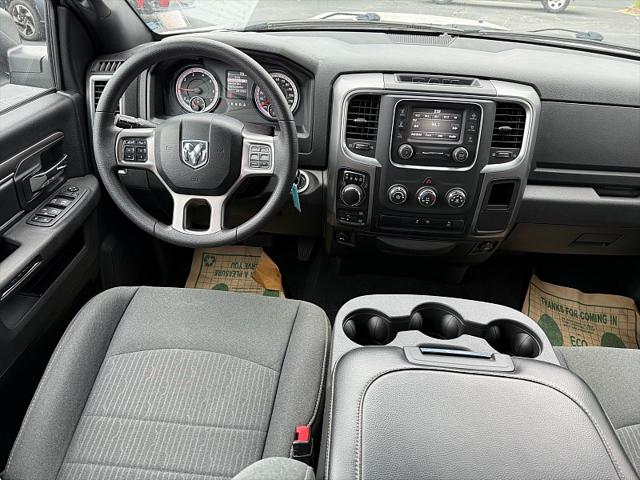 2024 Ram 1500 Classic Warlock Crew Cab 4x4 5'7" Box