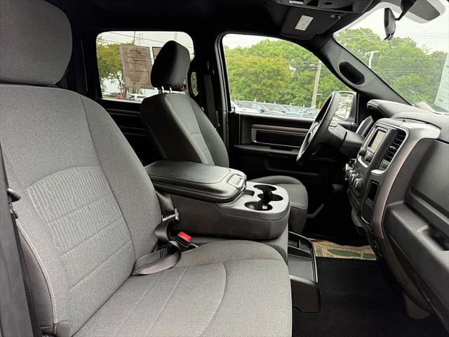 2024 Ram 1500 Classic Warlock Crew Cab 4x4 5'7" Box