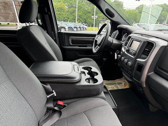 2024 Ram 1500 Classic Warlock Crew Cab 4x4 5'7" Box