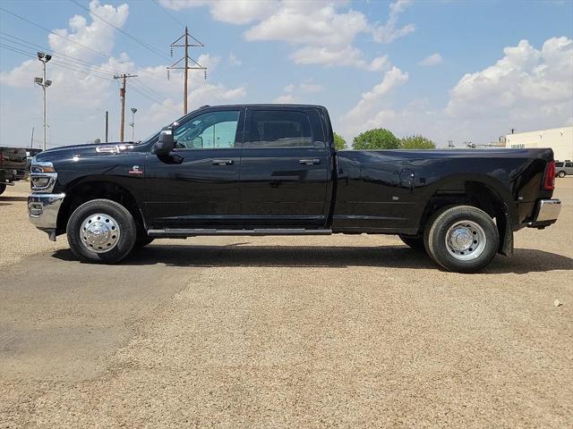 2025 RAM Ram 3500 RAM 3500 TRADESMAN CREW CAB 4X4 8 BOX