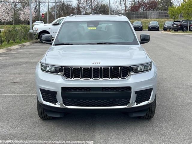2025 Jeep Grand Cherokee GRAND CHEROKEE L LAREDO X 4X4