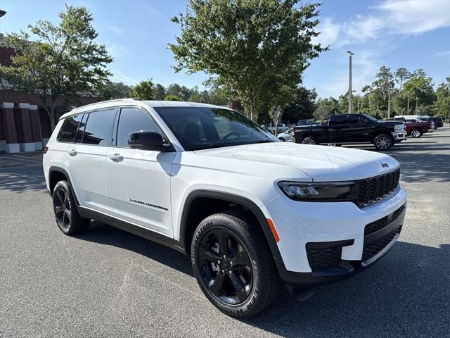 2025 Jeep Grand Cherokee GRAND CHEROKEE L ALTITUDE 4X4